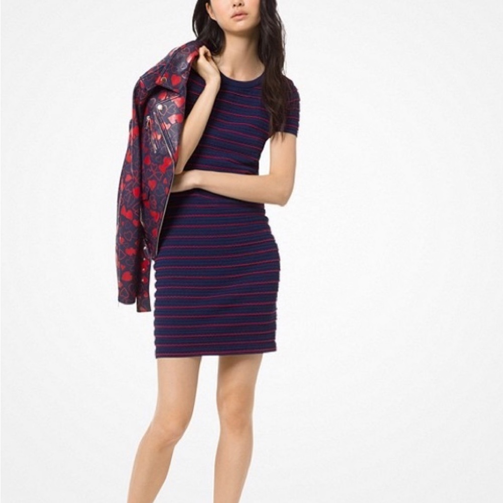 Michael Kors: Women’s Scalloped Sheath Bodycon Dress - Navy/Red - Size Small